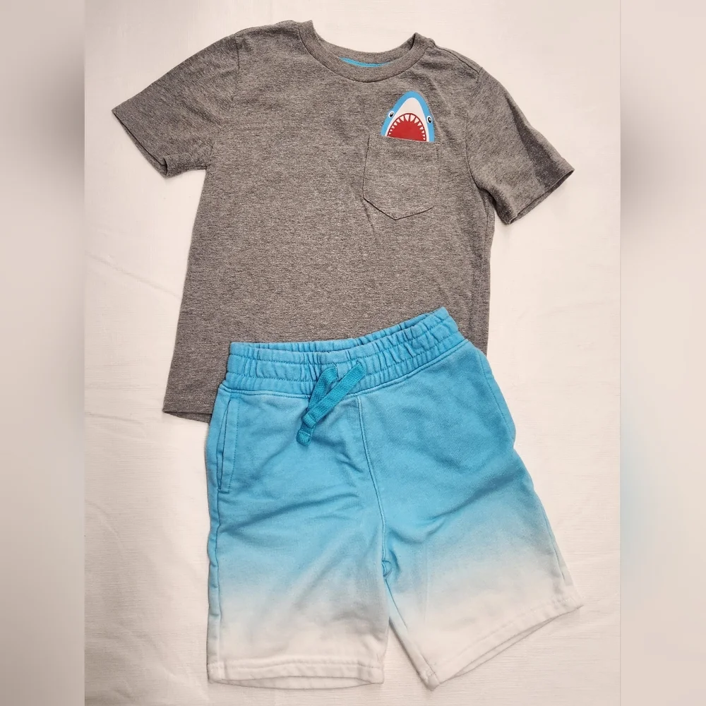 365 Kids grey shark shirt with matching blue ombre shorts